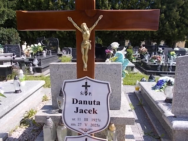 Danuta Jacek 1927 Złotoryja - Grobonet - Wyszukiwarka osób pochowanych