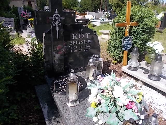 Grób Mariusz Kot