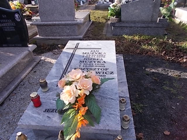Grób Józefa Aleksander Muzyka